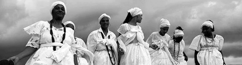 Mulheres de religião de matriz africana reunidas